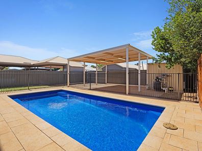 35 Balyarra Parkway, Baynton WA 6714
