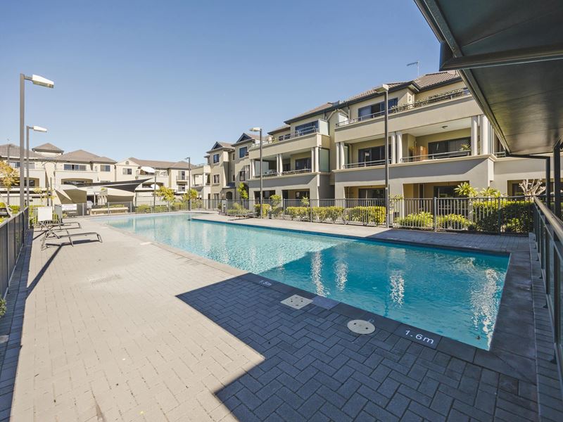 17/1 Sunlander Drive, Currambine