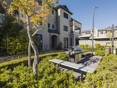 17/1 Sunlander Drive, Currambine WA 6028