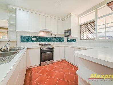 22 Ellesmere Road, Lynwood WA 6147