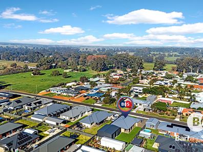 22 Clarke Street, Burekup WA 6227