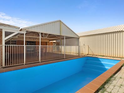 4 Bateman Court, Millars Well WA 6714