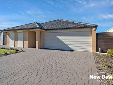 76 Farmaner Parkway, Ellenbrook WA 6069