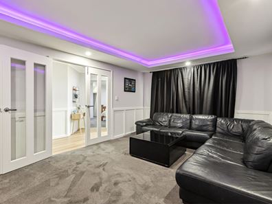 16 Pissaro Cres, Ashby WA 6065