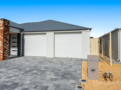 6B Somerset Way, Lakelands WA 6180