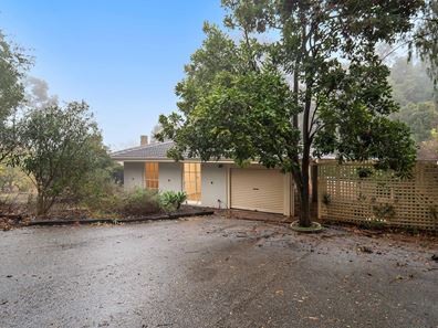 70 Orange Valley Road, Kalamunda WA 6076