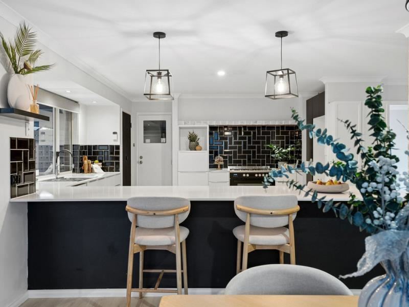 7 Kirkdale Turn, Kinross