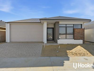 24 Uluwatu Crescent, Eglinton WA 6034