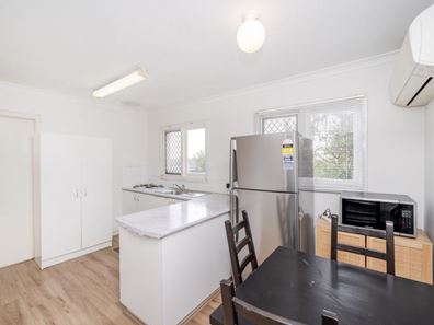 9B Oldfield Road, Girrawheen WA 6064
