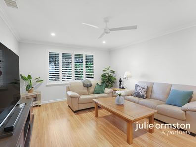 11 Larkfield  Vista, Woodvale WA 6026