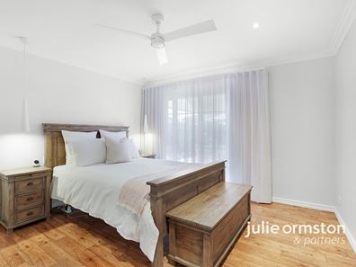 11 Larkfield  Vista, Woodvale WA 6026