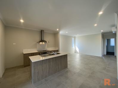 4/32 Roccella Loop, Ashby WA 6065