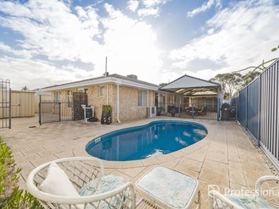 5 Orchid Avenue, Bennett Springs WA 6063