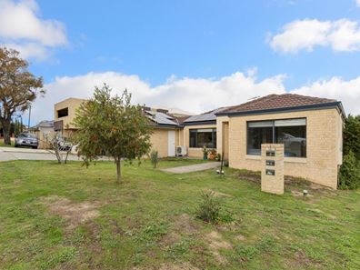 11a Narrung Way, Nollamara WA 6061