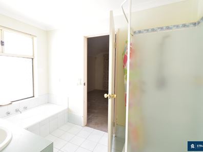 9 The Ramble, Canning Vale WA 6155