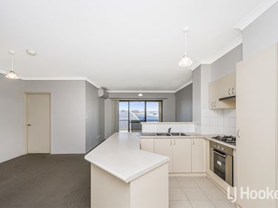 34/17 Southdown Place, Thornlie WA 6108