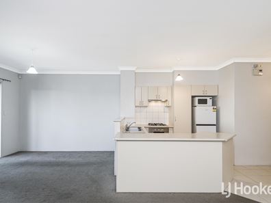 34/17 Southdown Place, Thornlie WA 6108