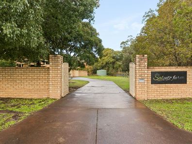 49 Leschenaultia Way, Maida Vale WA 6057