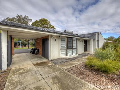 31 Bougainvillea Avenue, Forrestfield WA 6058