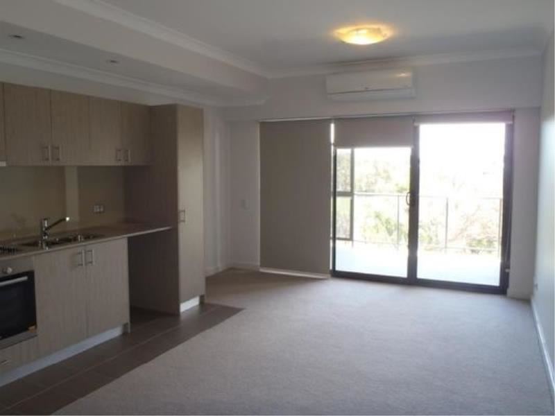 63/2 Molloy Promenade, Joondalup