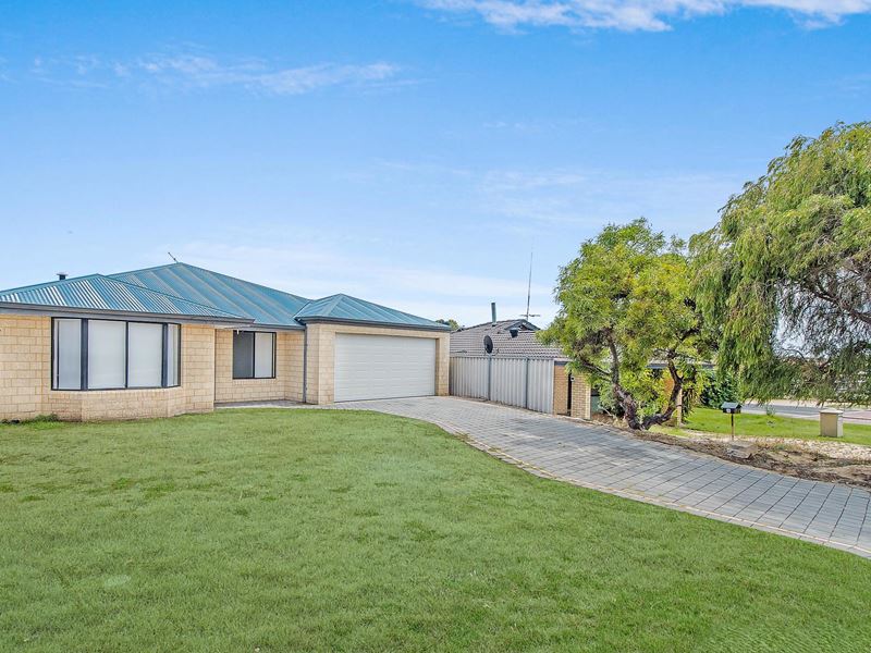 124 St Barnabas Boulevard, Quinns Rocks WA 6030