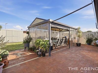 17A Frederick Street, Shoalwater WA 6169