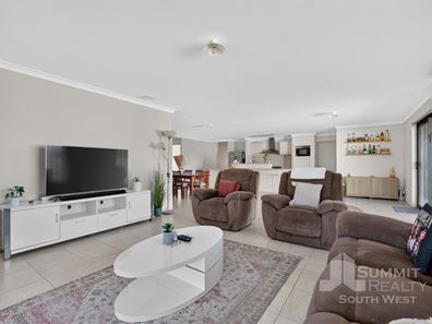 3 Thompson Place, Australind WA 6233