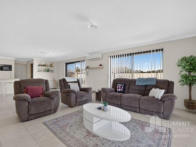 3 Thompson Place, Australind WA 6233