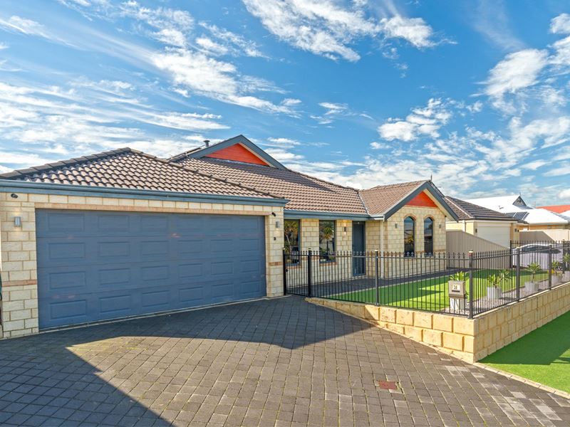 26 Whitemoss Turn, Waikiki