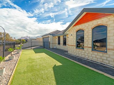 26 Whitemoss Turn, Waikiki WA 6169