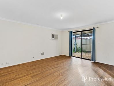 22/11 Elvire Street, Viveash WA 6056