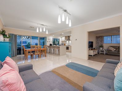 12 Oakbank Crescent, Butler WA 6036