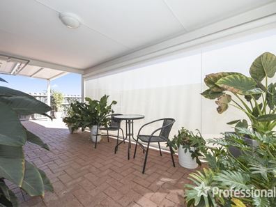 9 Rocklea Crescent, Ellenbrook WA 6069