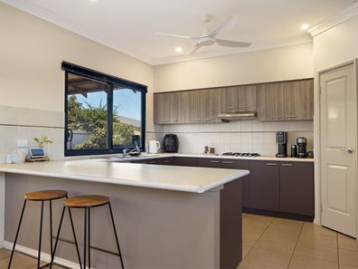10 Walker Close, Millars Well WA 6714