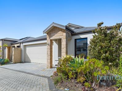 184 Shiraz Blvd, Pearsall WA 6065