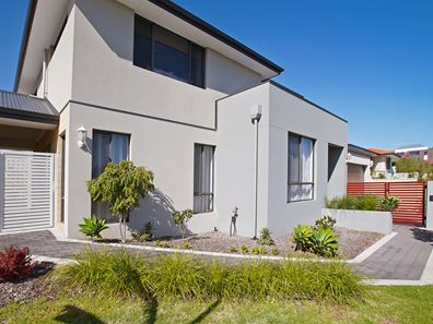 5 Pinewood Avenue, Kardinya WA 6163