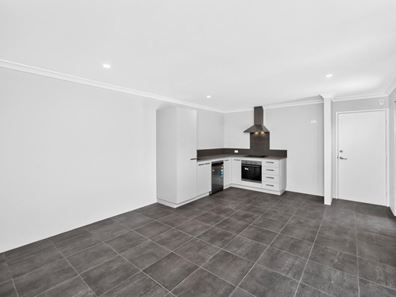 27A Magnolia Way, Lakelands WA 6180