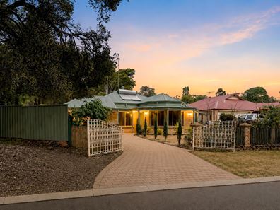 20 Mcneil Grove, Jarrahdale WA 6124