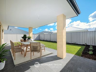 15 Begonia Street, Sinagra WA 6065
