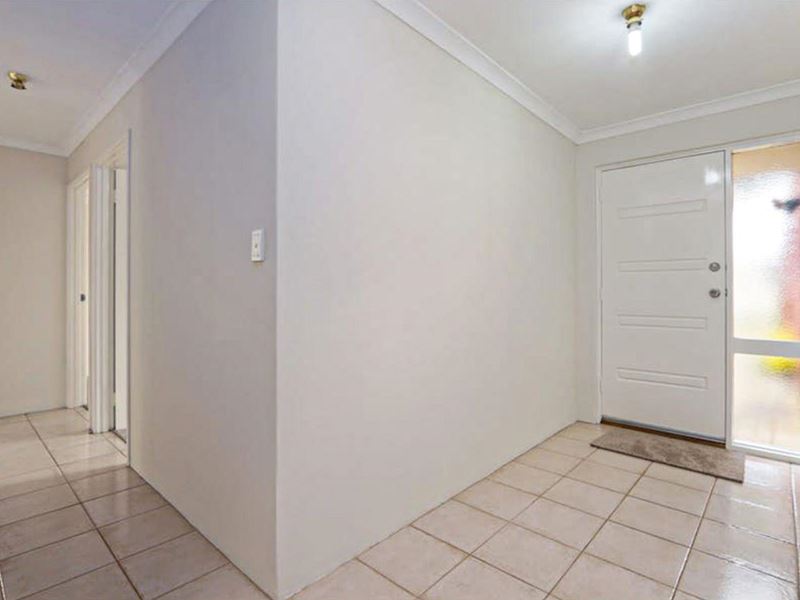 72 Winthrop Drive, Winthrop