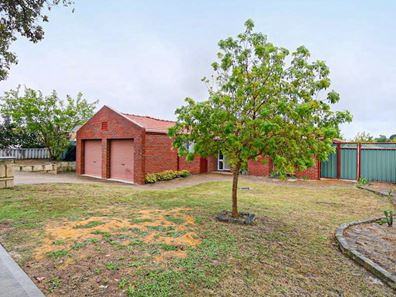 72 Winthrop Drive, Winthrop WA 6150