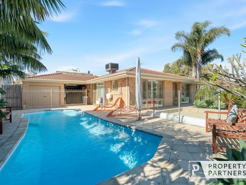 44B Deanmore Road, Scarborough WA 6019