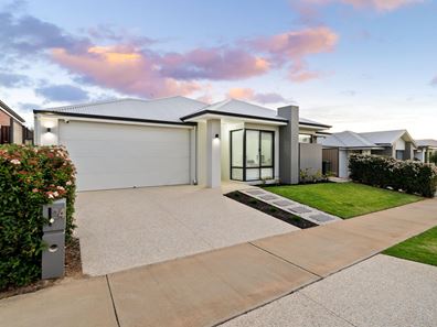 24 Scantling Way, Whitby WA 6123