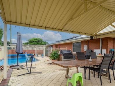 58 Edinburgh Road, Forrestfield WA 6058