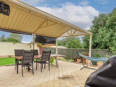 58 Edinburgh Road, Forrestfield WA 6058