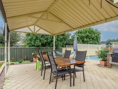 58 Edinburgh Road, Forrestfield WA 6058