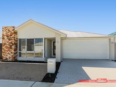 13 Carnac Road, Port Kennedy WA 6172