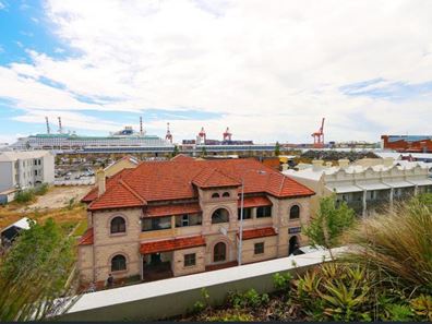 41/10 Quarry Street, Fremantle WA 6160