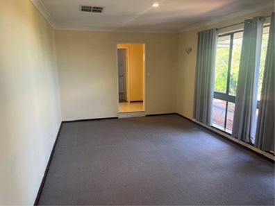 38 Ashley Drive, Kelmscott WA 6111