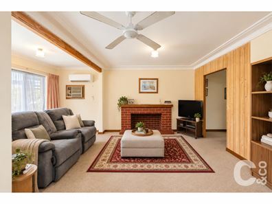 13 Crawford Road, Orelia WA 6167
